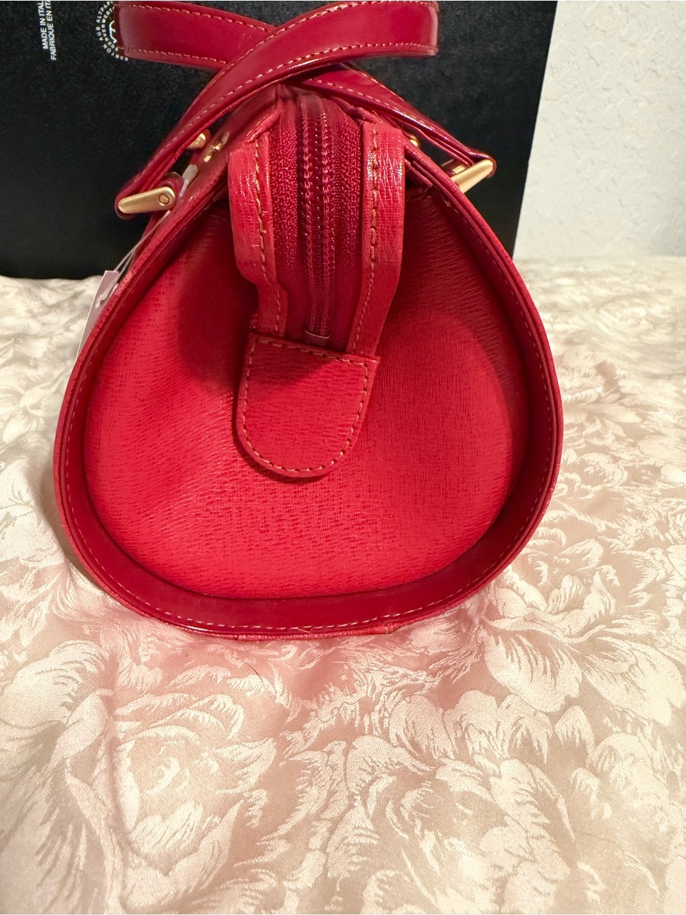 Burberrys Red Barrel Satchel with Gold Accents - Picture 5 of 9